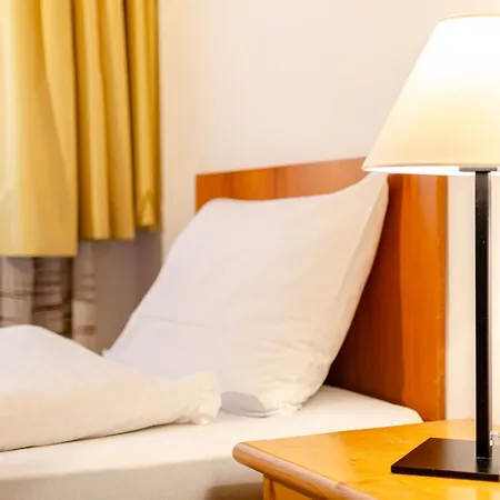 Oswald Hotel 2*