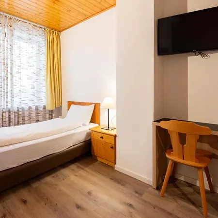 Oswald Hotel 2*